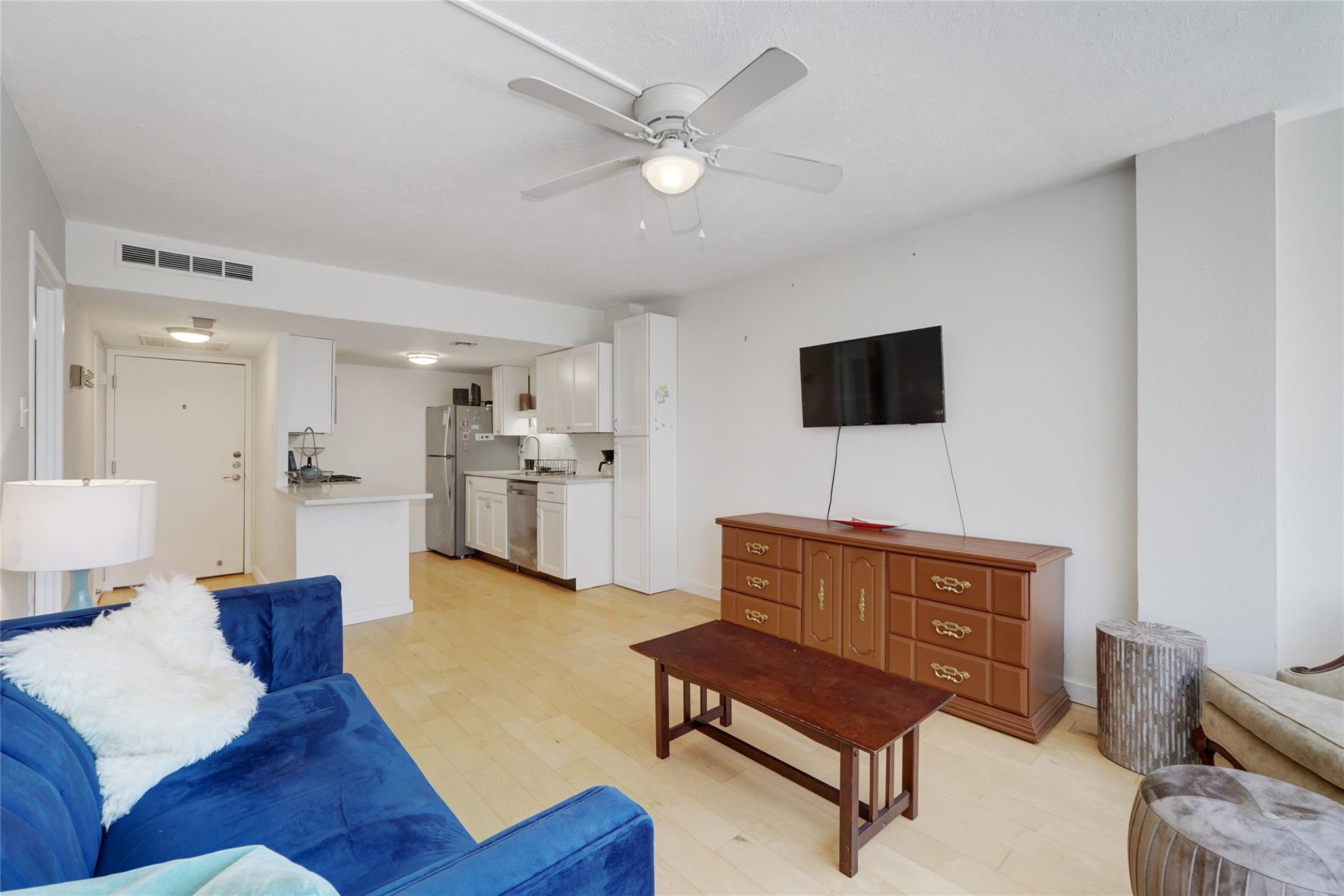 1800 Lavaca St #a703 Property Photo 6