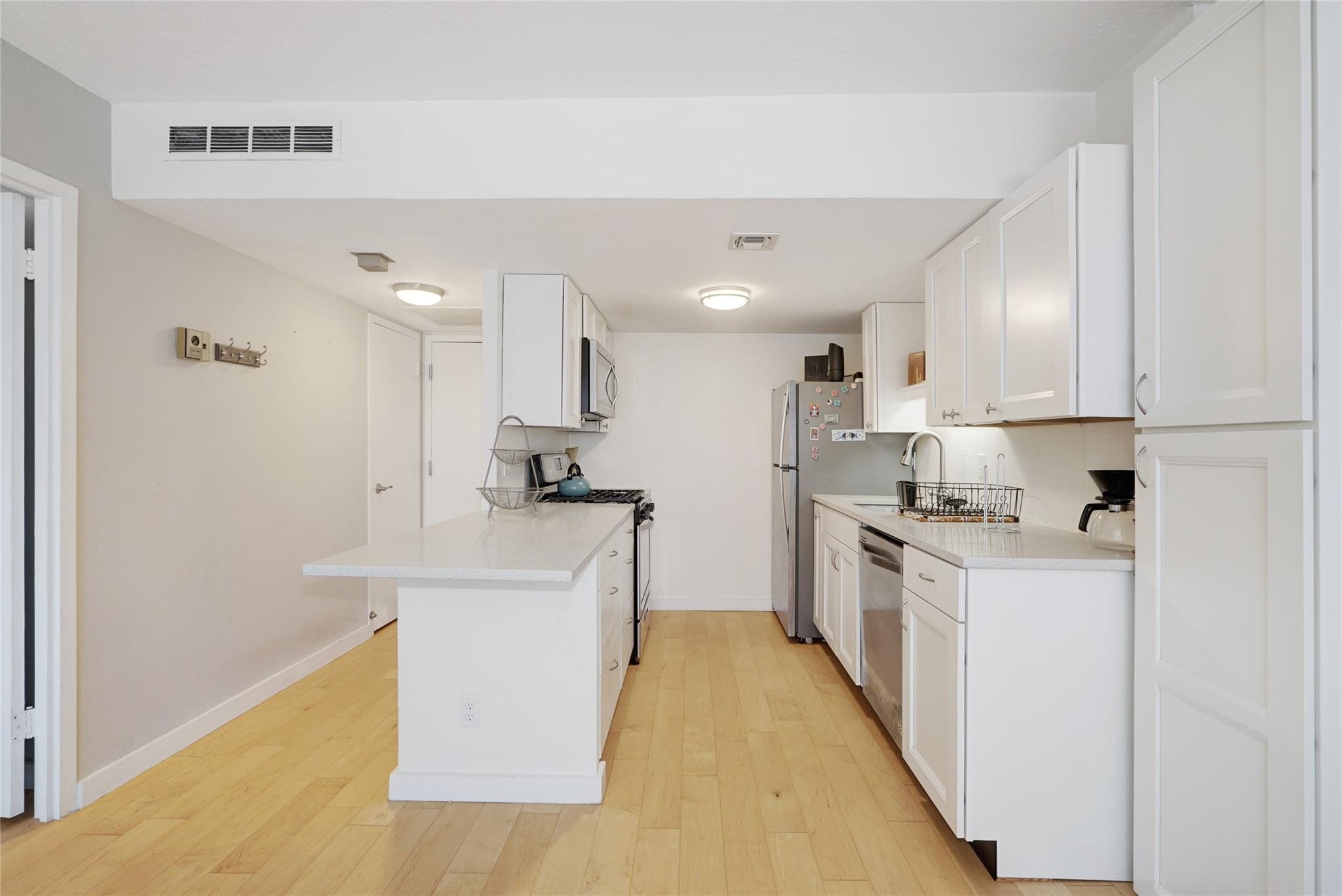 1800 Lavaca St #a703 Property Photo 8