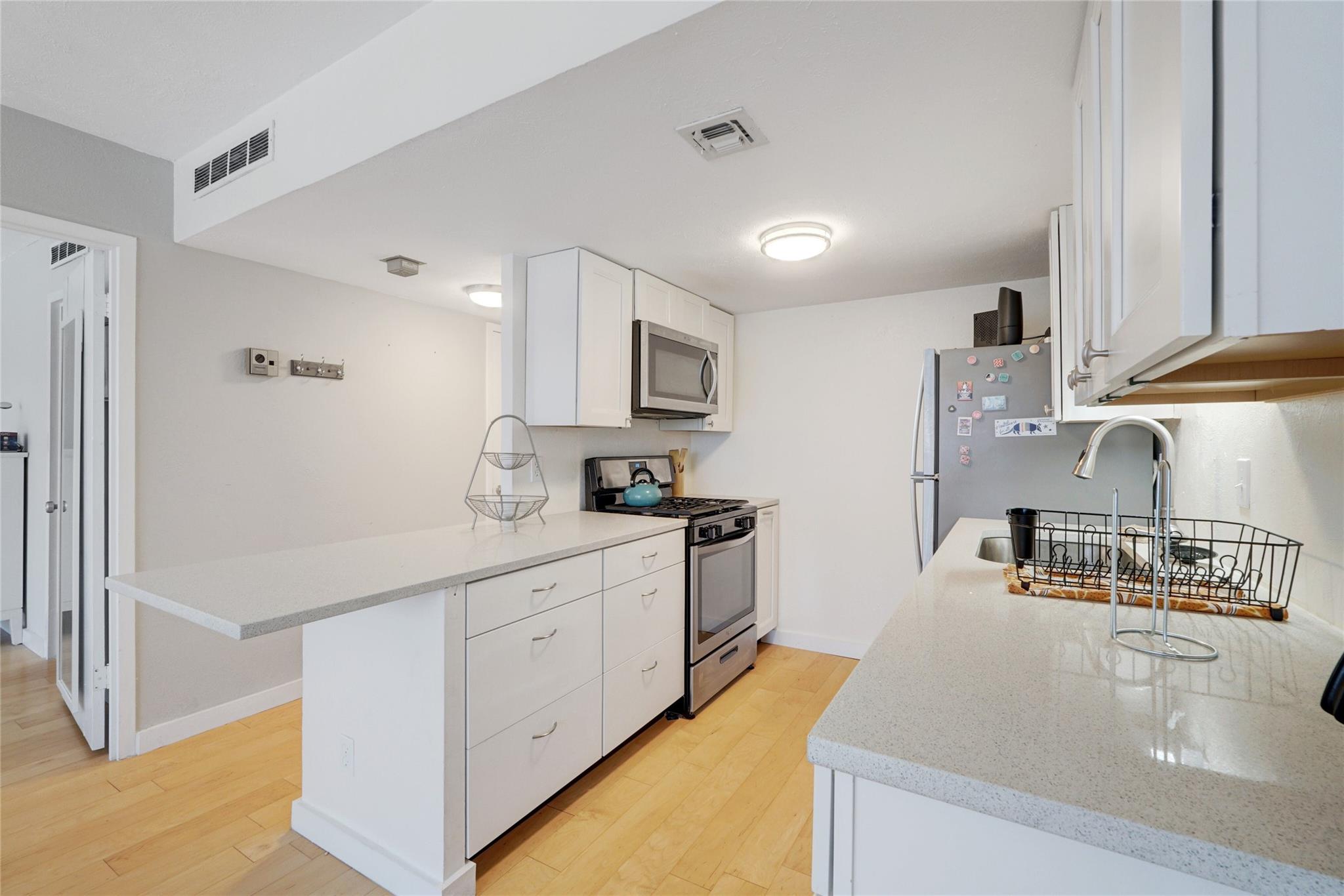 1800 Lavaca St #a703 Property Photo 9