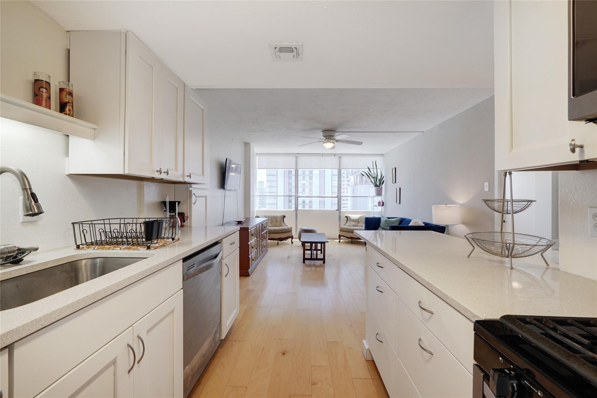1800 Lavaca St #a703 Property Photo 10
