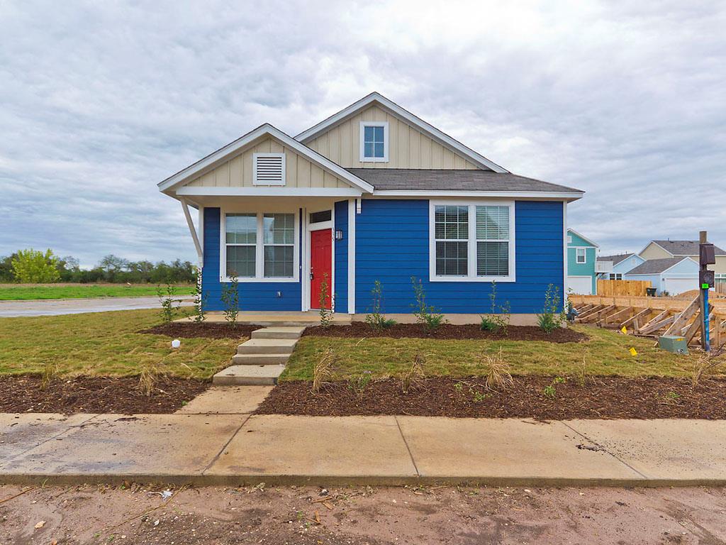 335 Rachel St #main Home Property Photo 2