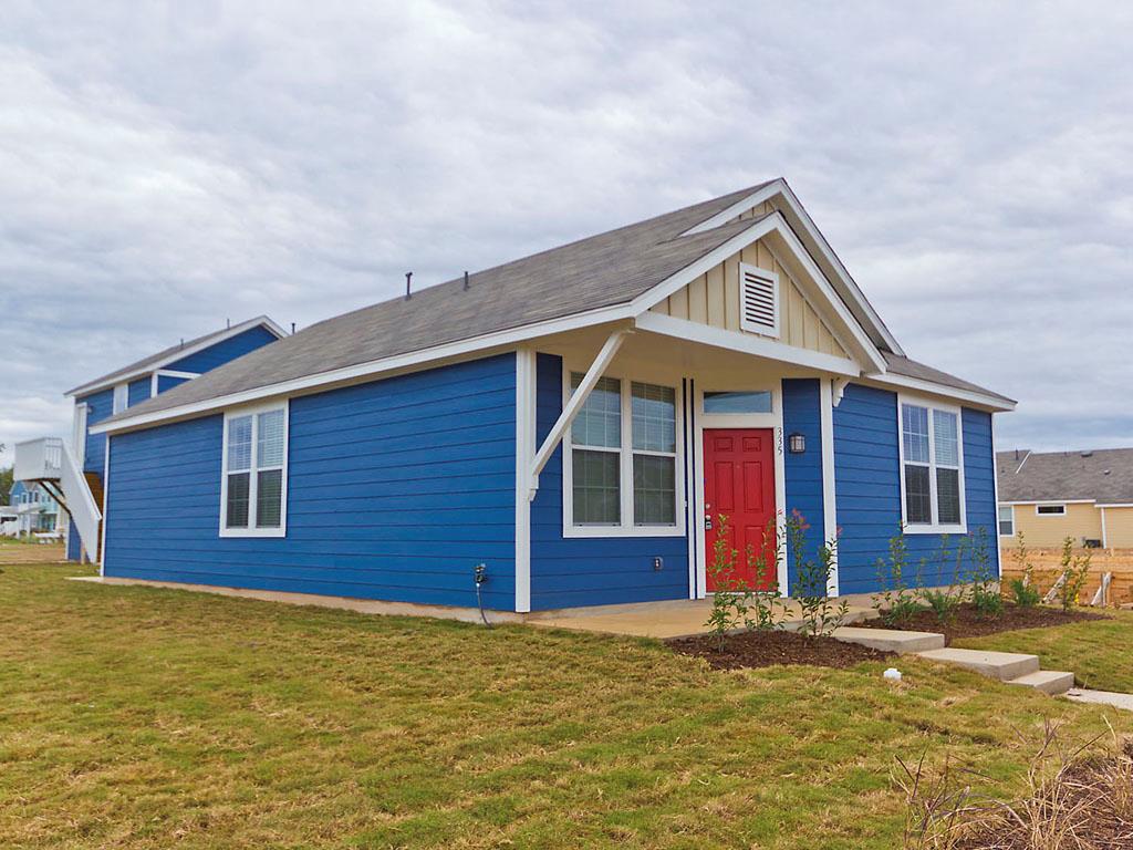 335 Rachel St #main Home Property Photo 3