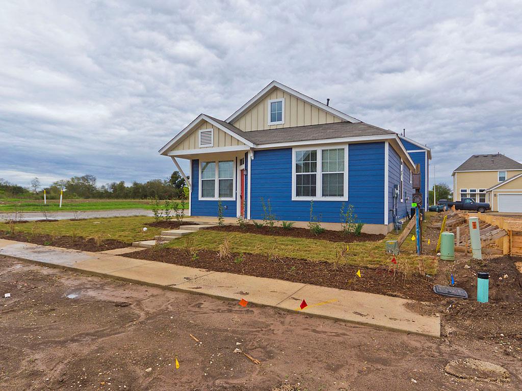 335 Rachel St #main Home Property Photo 6