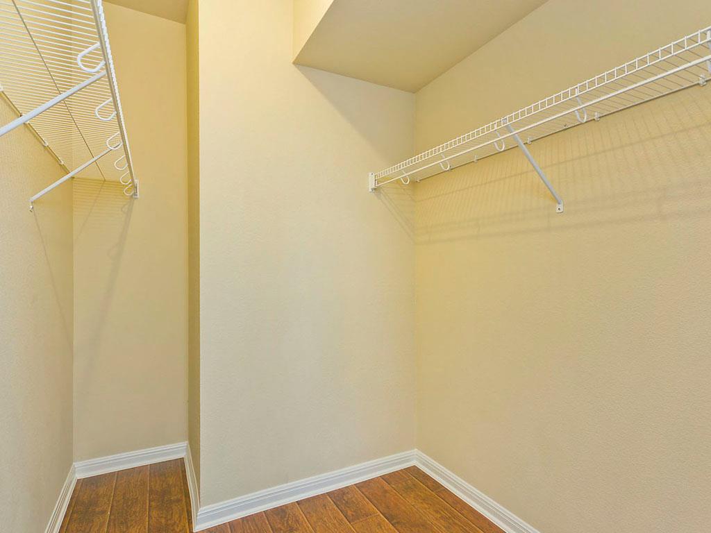 335 Rachel St #main Home Property Photo 18
