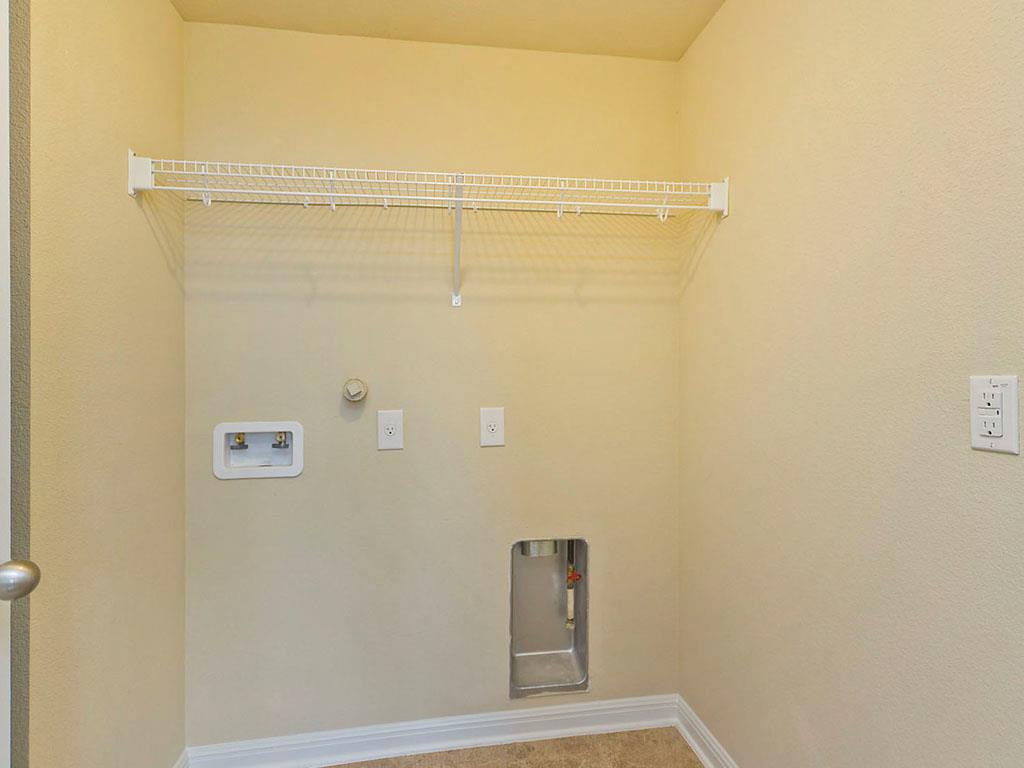 335 Rachel St #main Home Property Photo 19