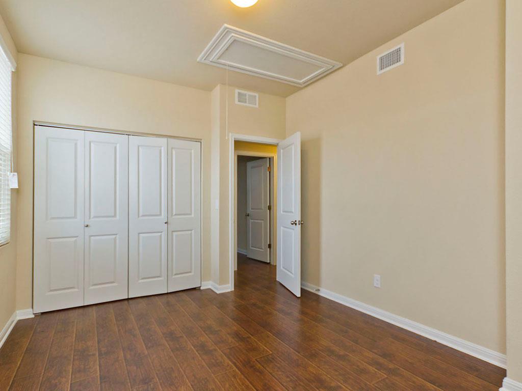 335 Rachel St #main Home Property Photo 23