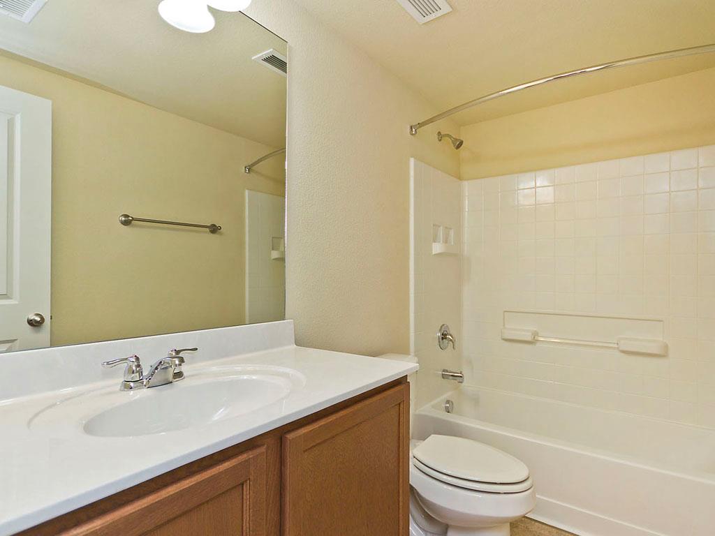 335 Rachel St #main Home Property Photo 24