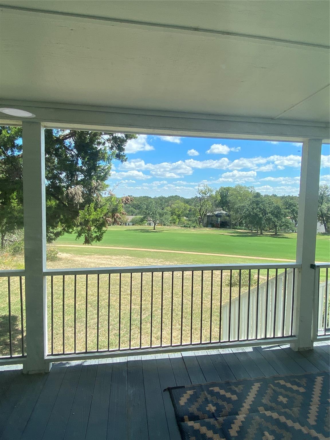 424 Seawind Dr Property Photo 23