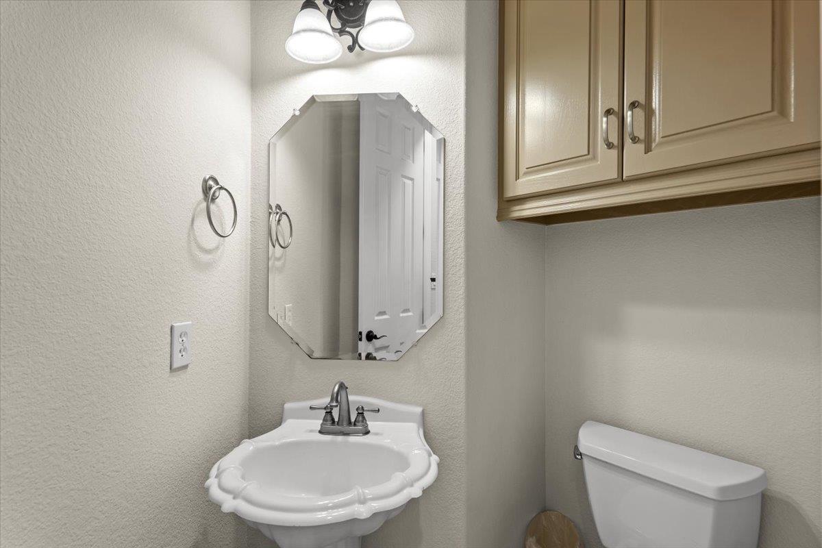 212 Neal Dr Property Photo 32