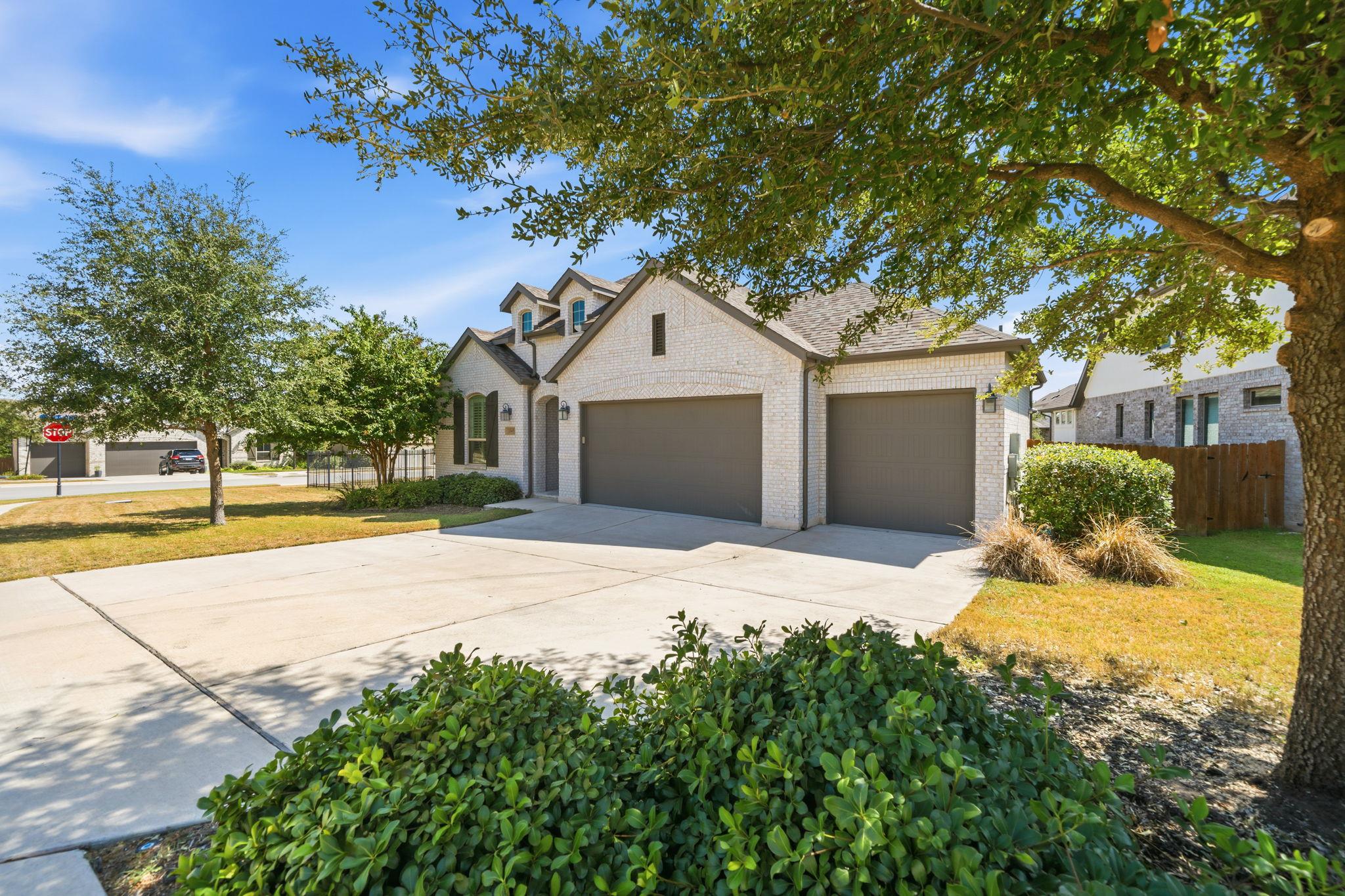 22601 Maidengrass Ln Property Photo 7