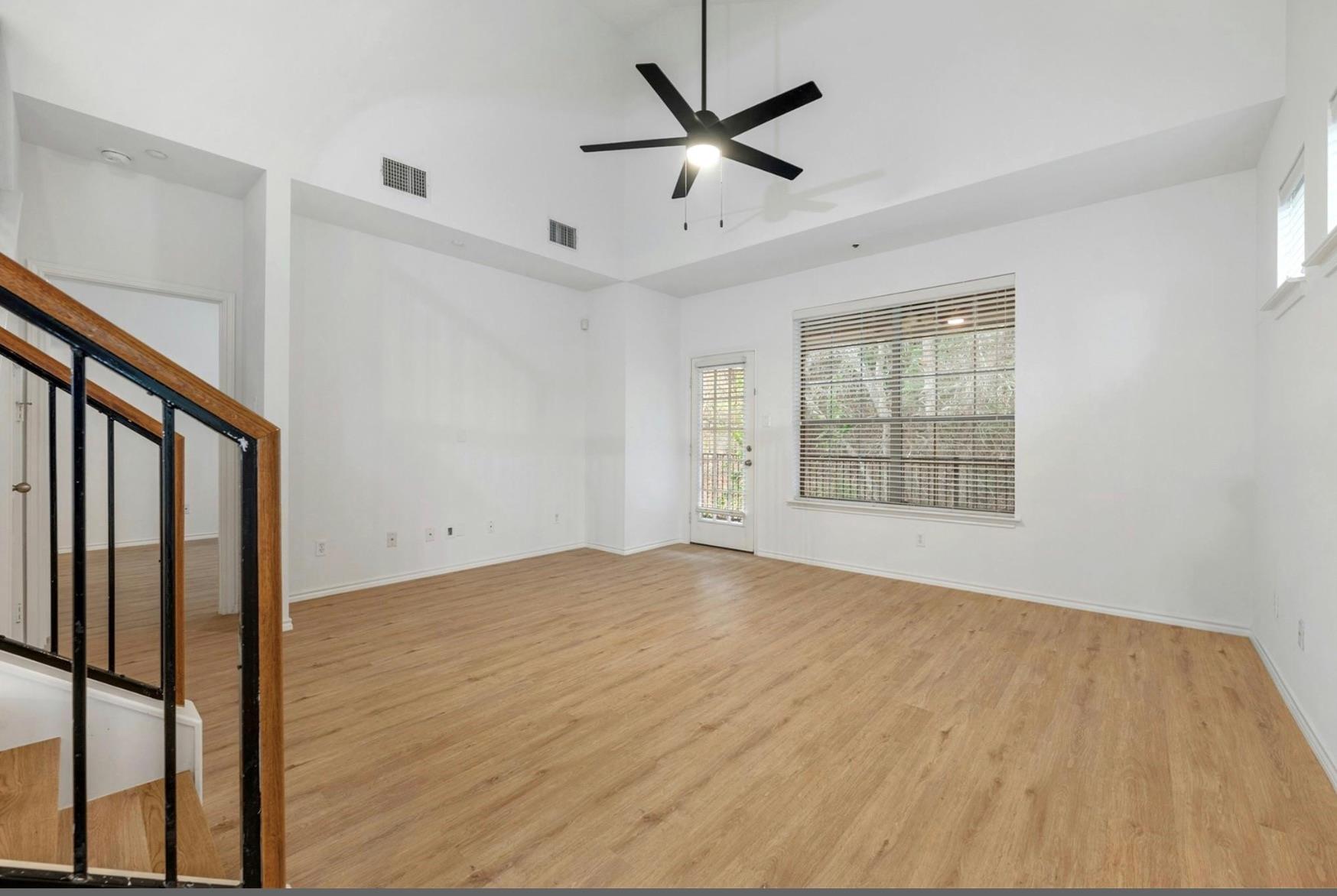 1310 W Parmer Ln #2903 Property Photo 5