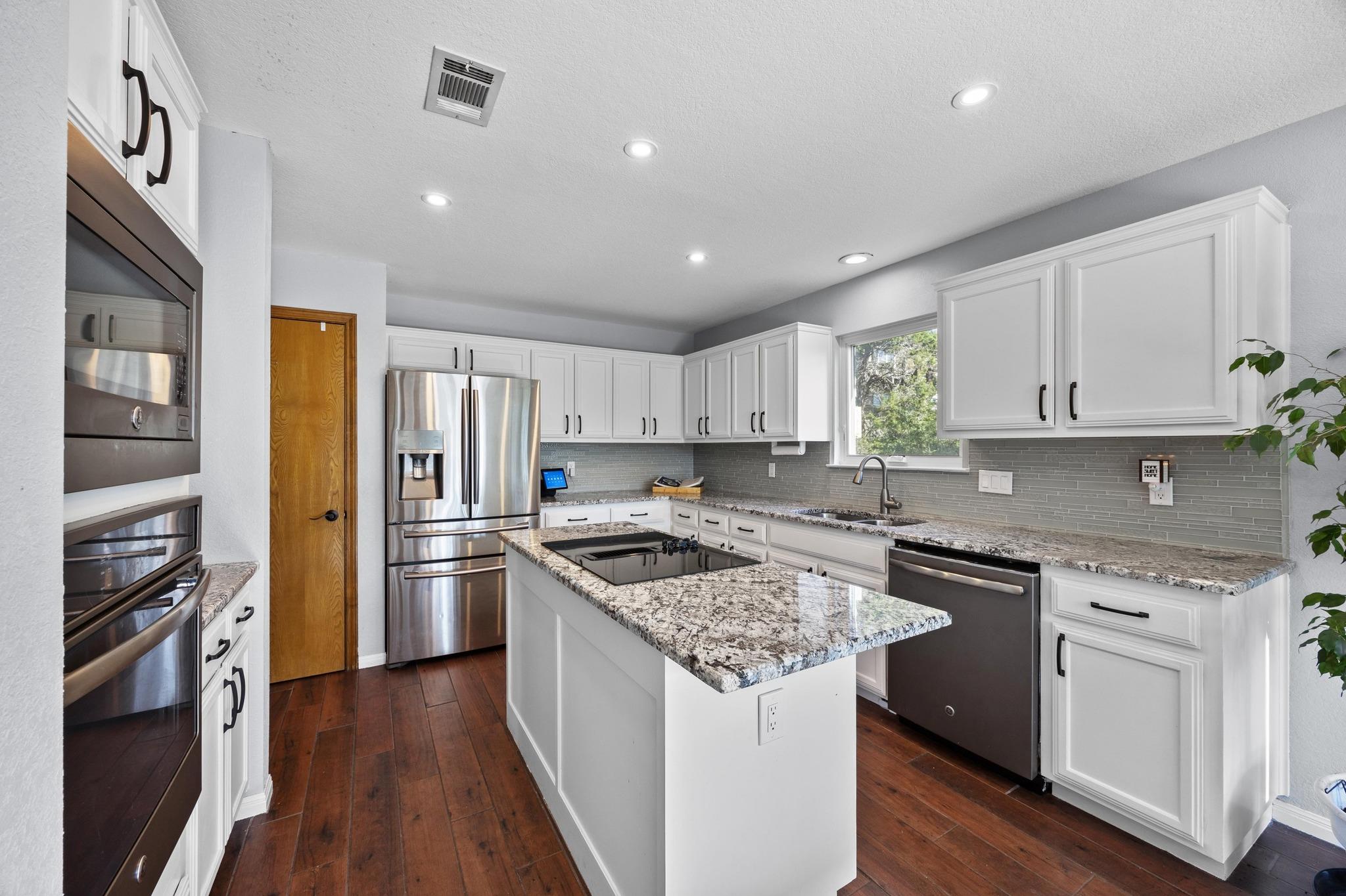 10703 Callanish Park Dr Property Photo 10