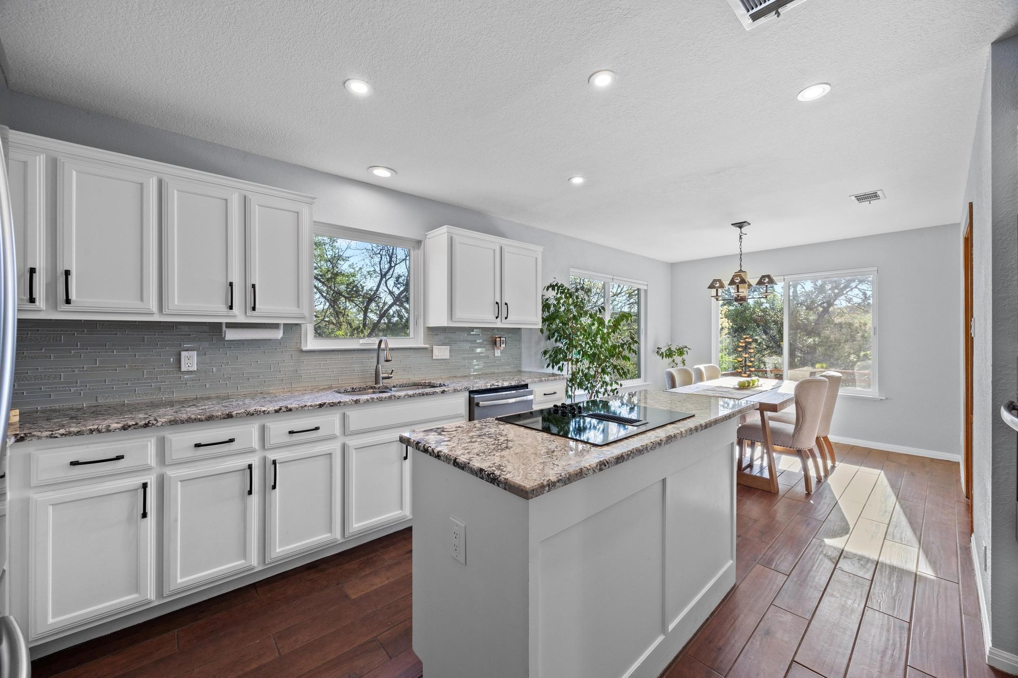 10703 Callanish Park Dr Property Photo 11