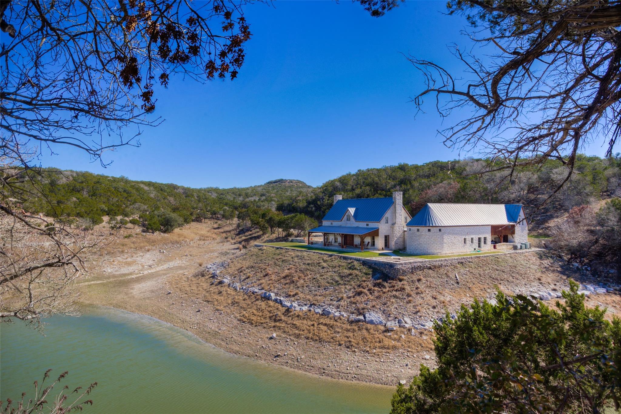 3777 Middle Creek Rd Property Photo