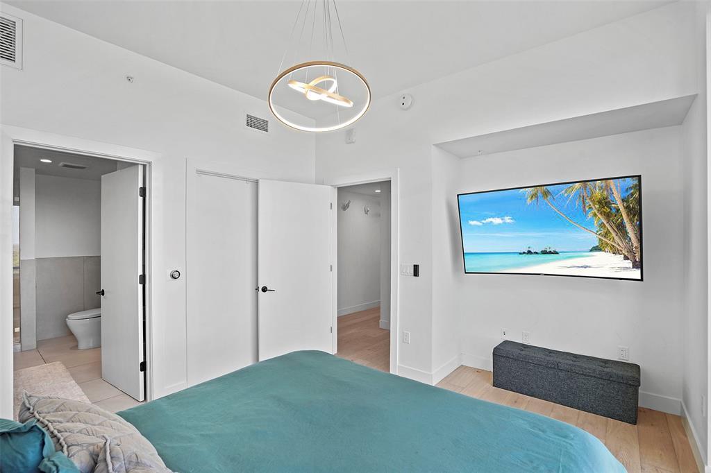 70 Rainey St #1409 Property Photo 14