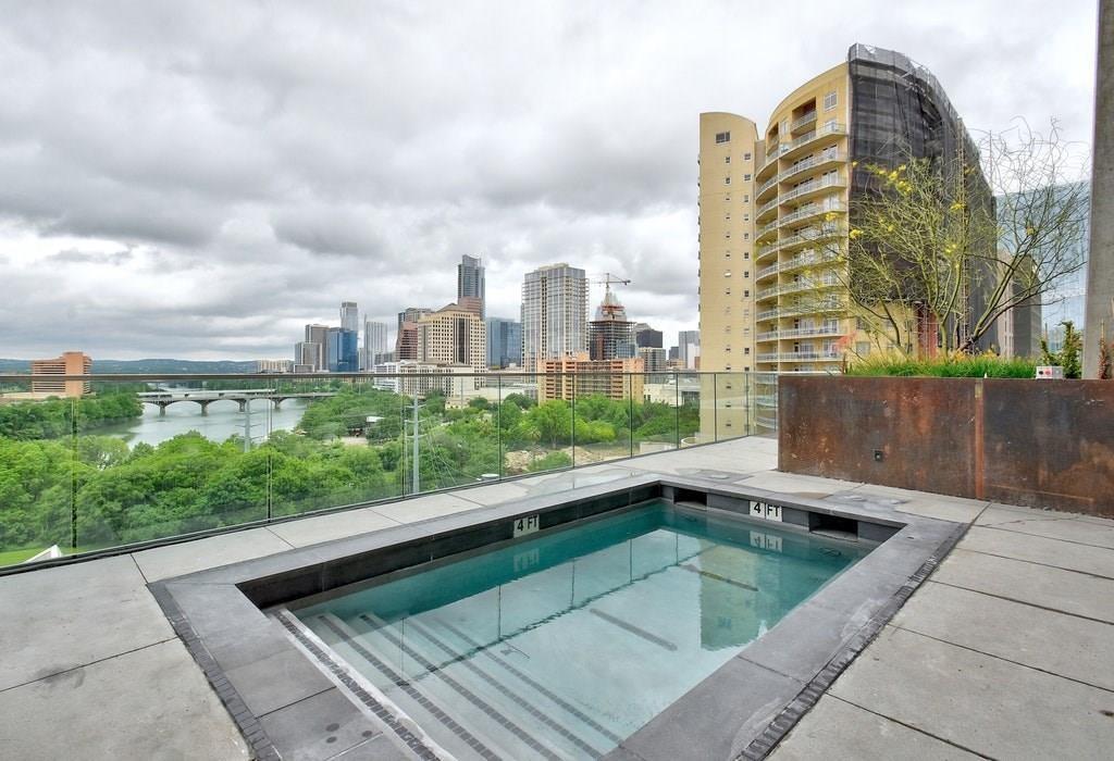 70 Rainey St #1409 Property Photo 35
