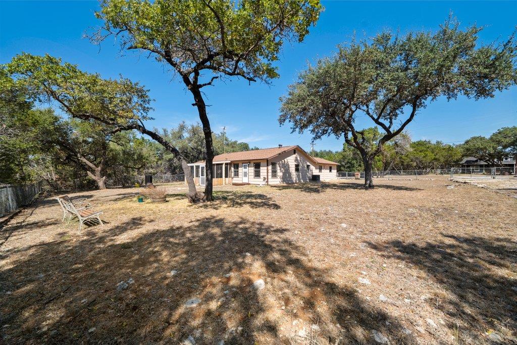 1369 Lakeview Dr Property Photo 13