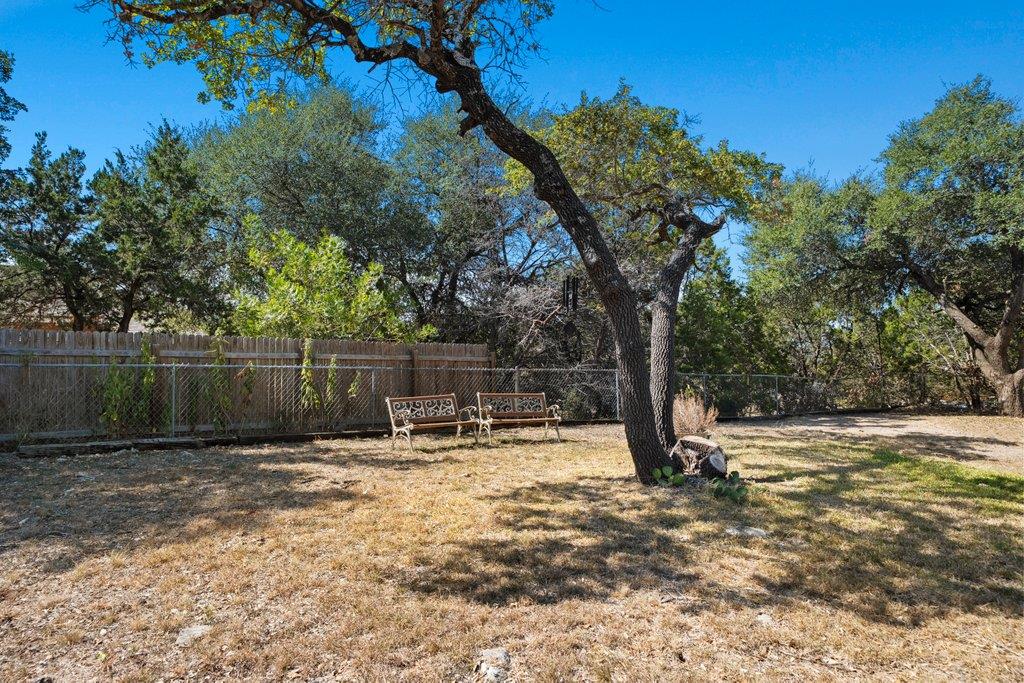 1369 Lakeview Dr Property Photo 18