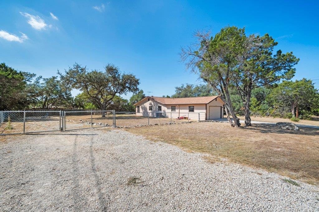 1369 Lakeview Dr Property Photo 19