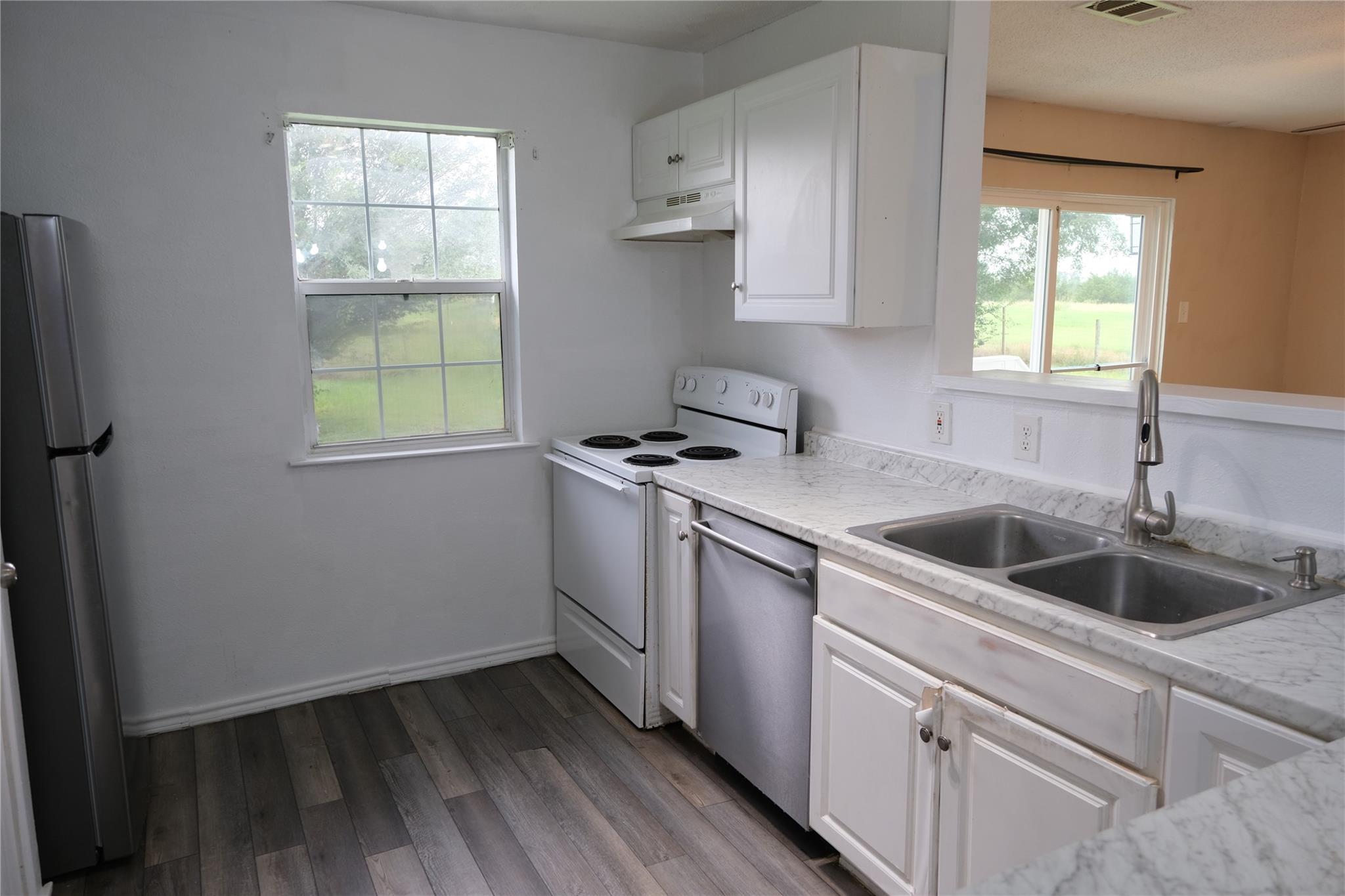 1778 Fm 1704 None #c Property Photo 3