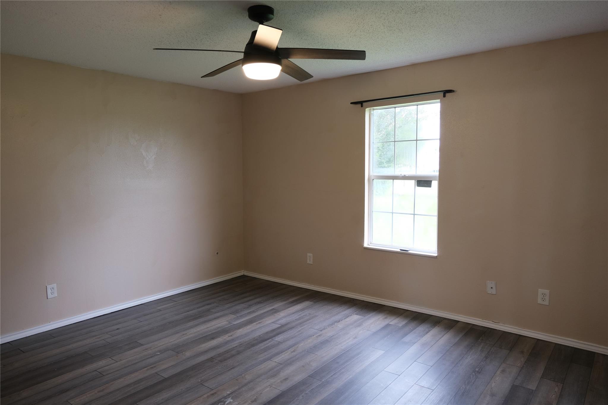 1778 Fm 1704 None #c Property Photo 7