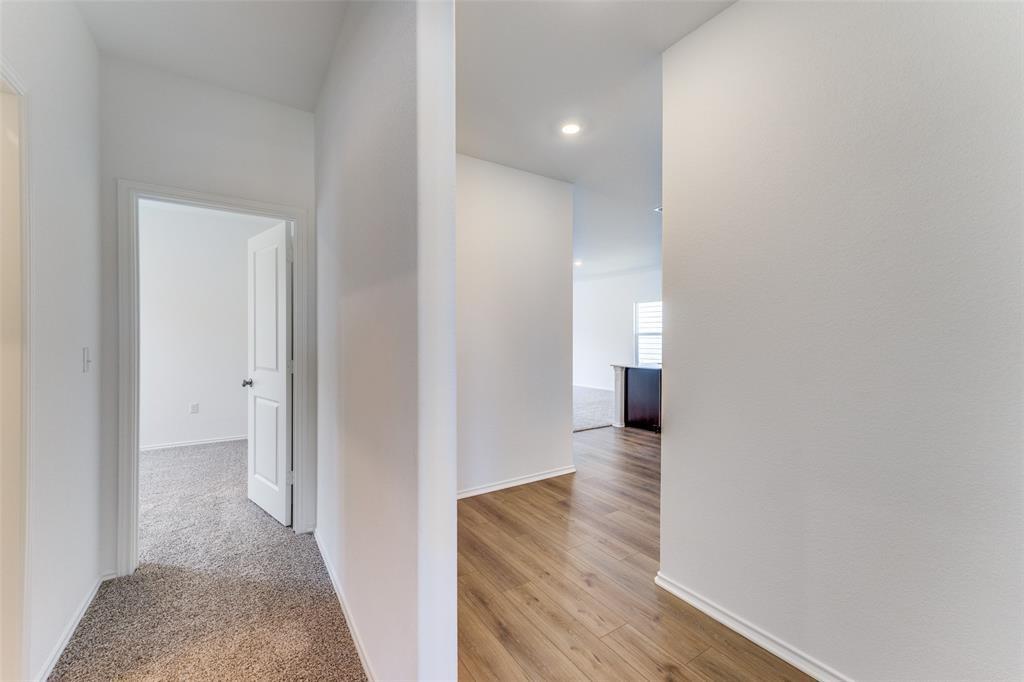 7505 Poppy Petal Loop Property Photo 4