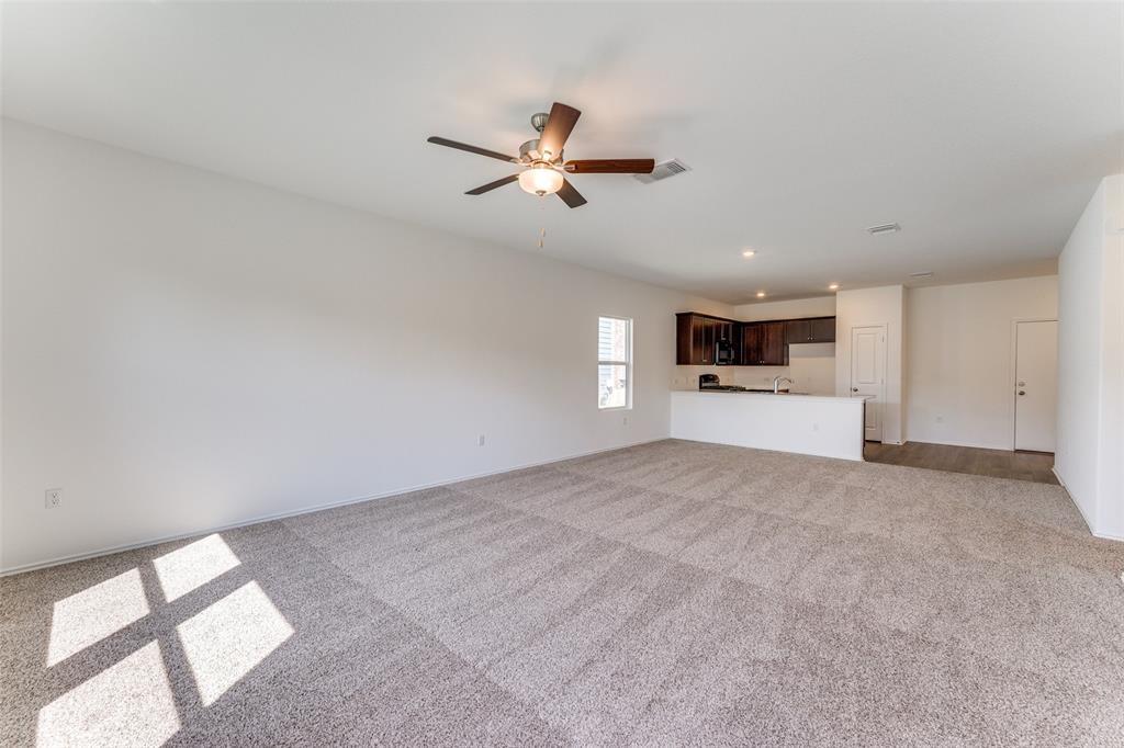7505 Poppy Petal Loop Property Photo 9