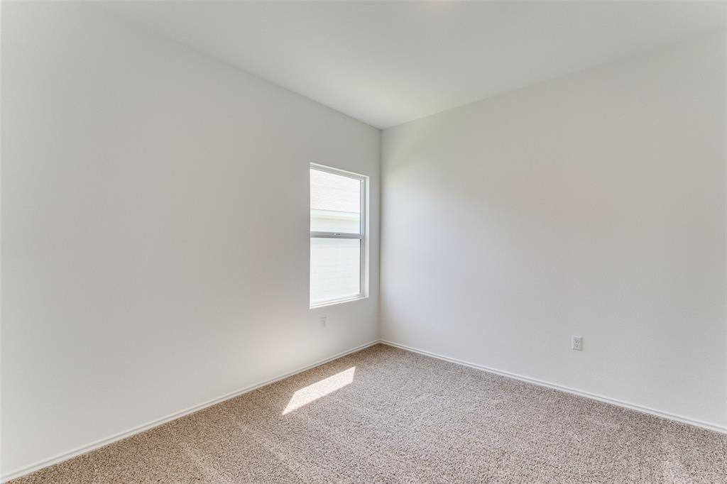 7505 Poppy Petal Loop Property Photo 16