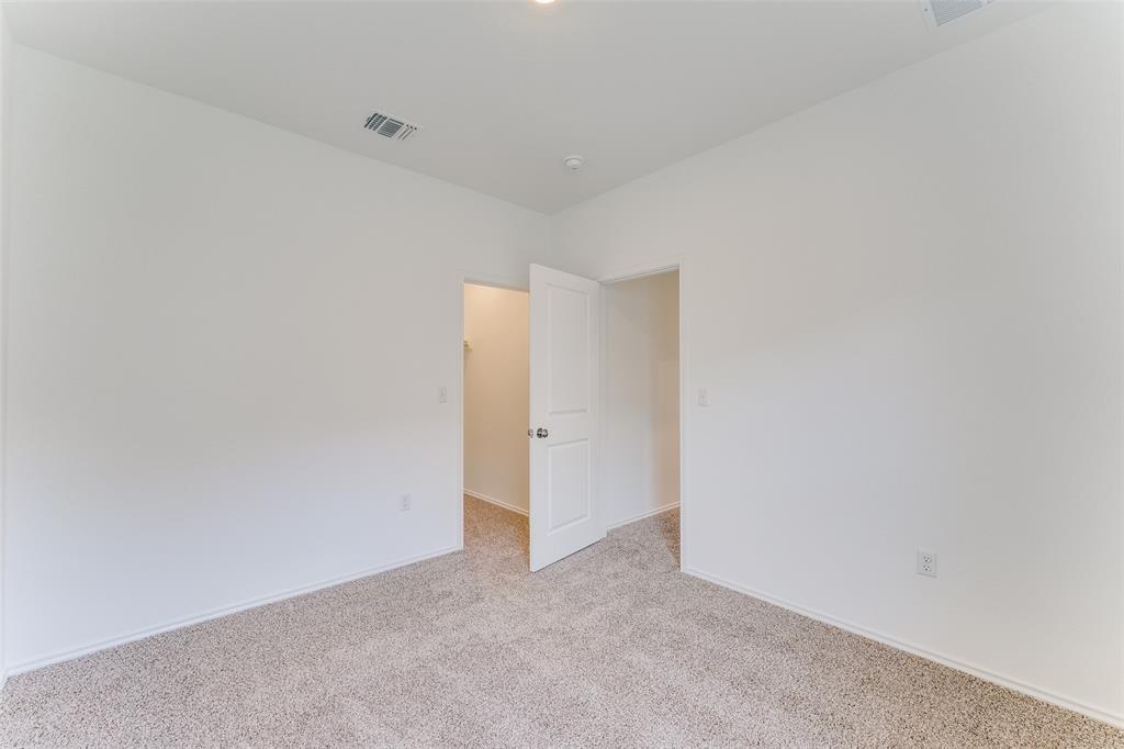 7505 Poppy Petal Loop Property Photo 17