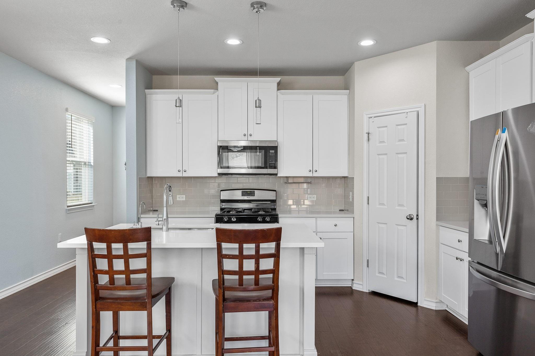 12104 Cimaizon Dr Property Photo 2