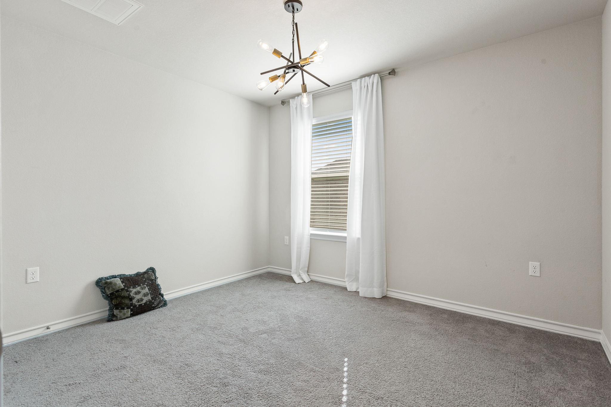 12104 Cimaizon Dr Property Photo 7