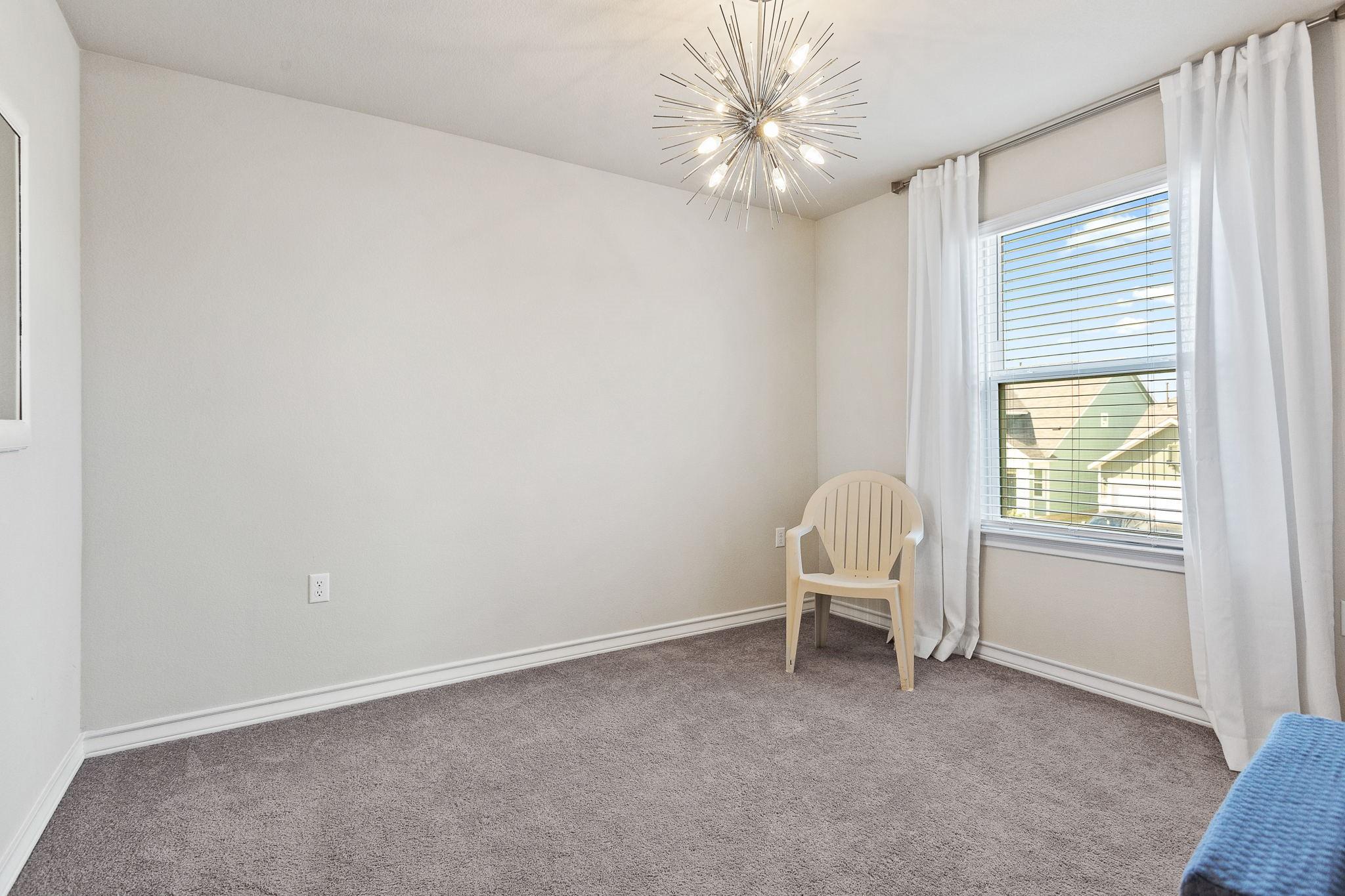12104 Cimaizon Dr Property Photo 8