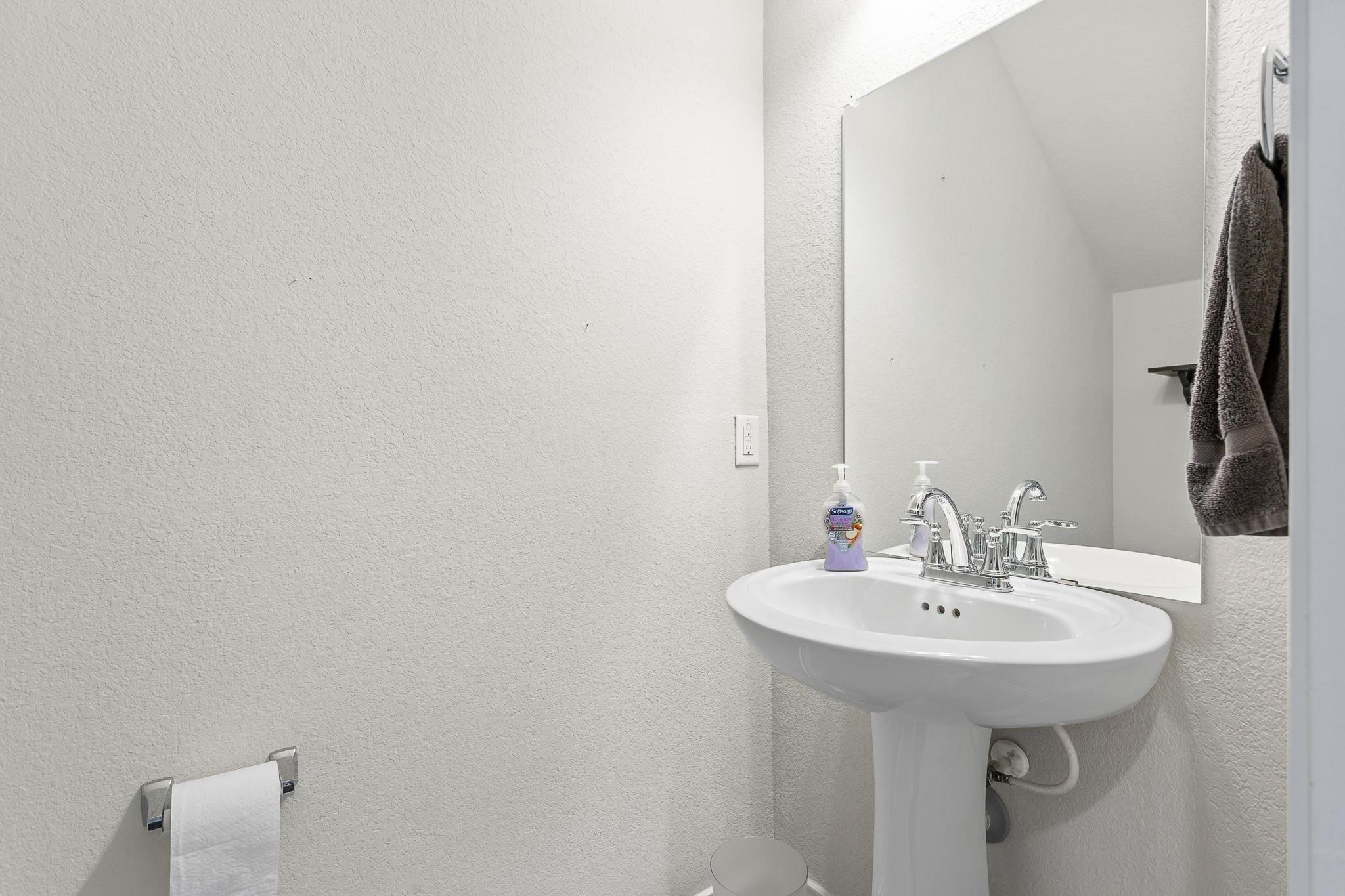 12104 Cimaizon Dr Property Photo 11