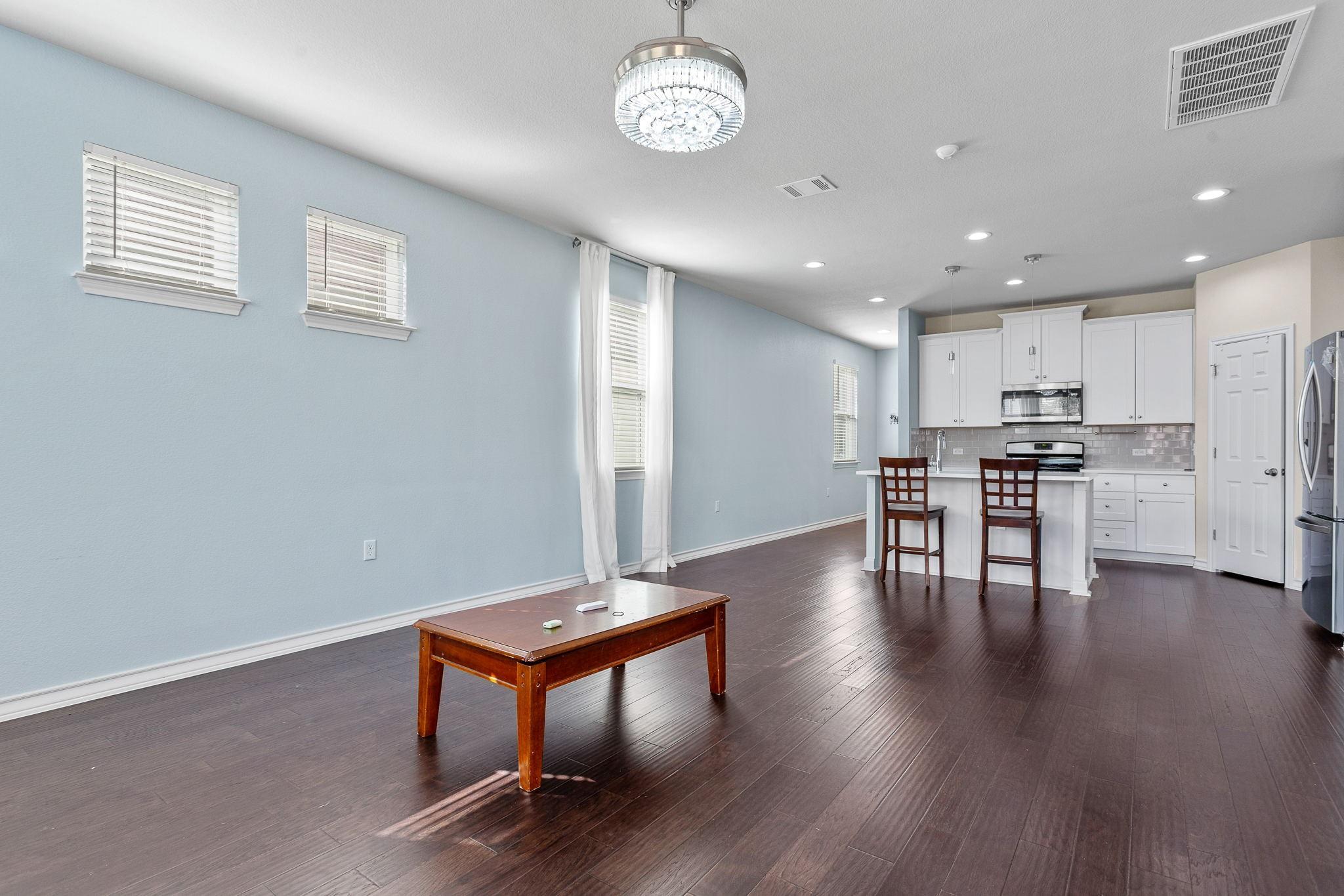 12104 Cimaizon Dr Property Photo 19