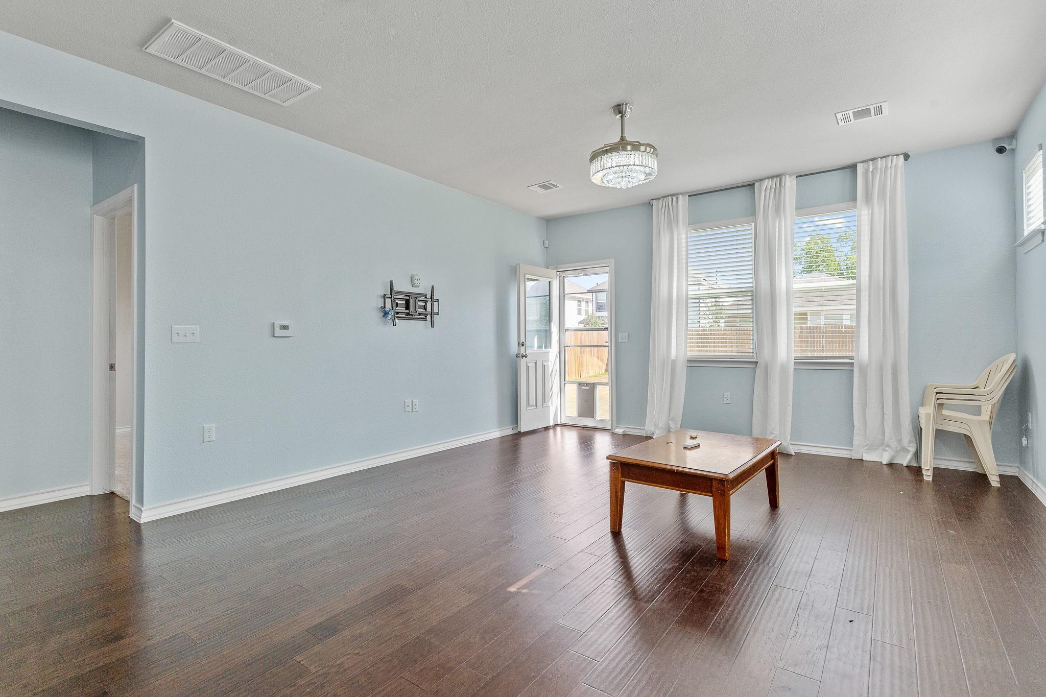 12104 Cimaizon Dr Property Photo 20