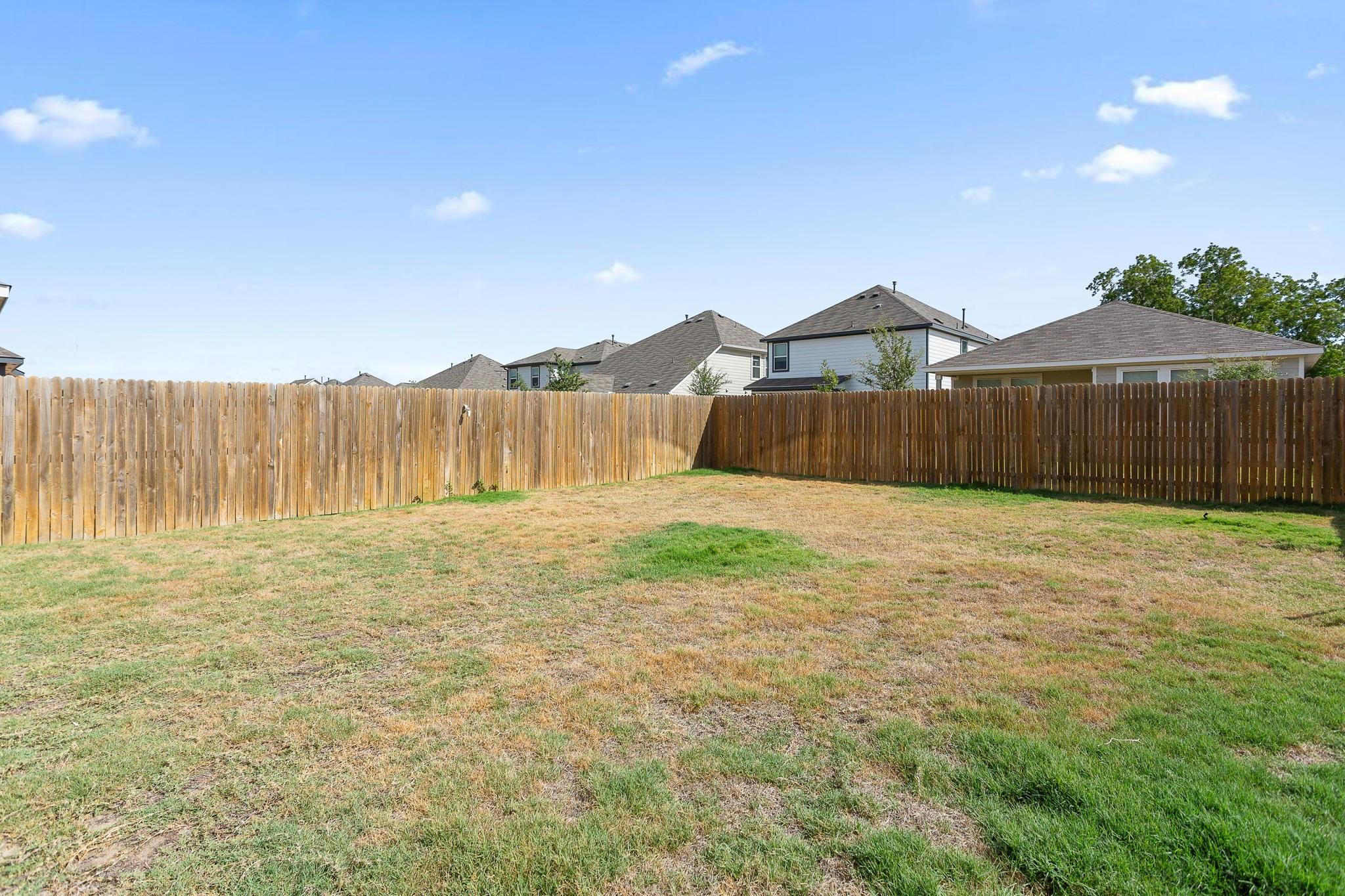 12104 Cimaizon Dr Property Photo 23