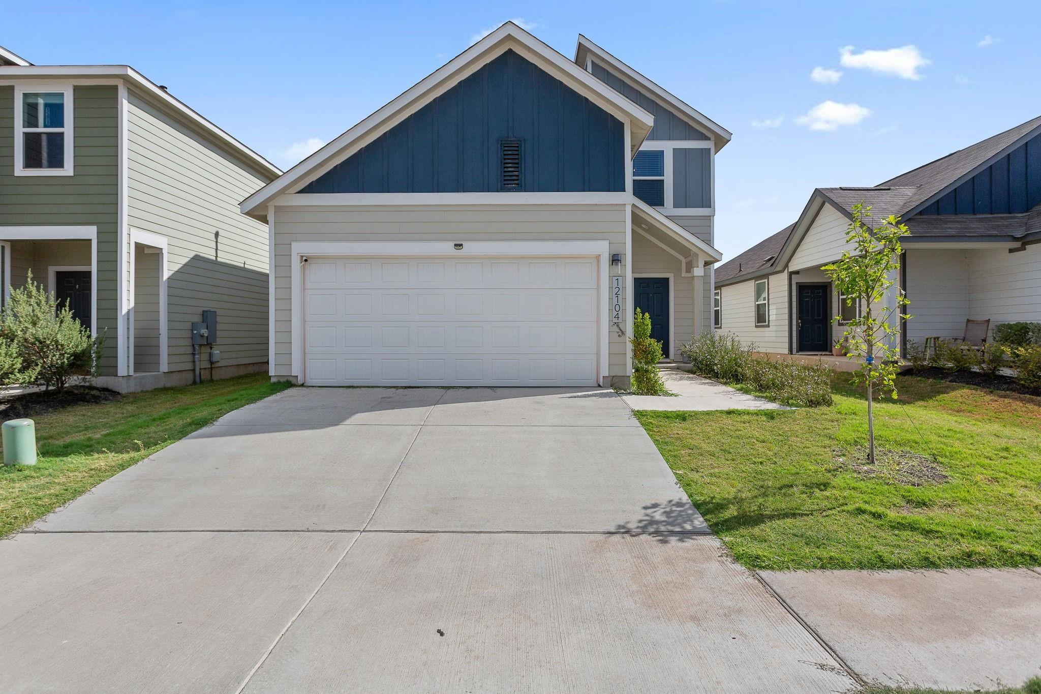 12104 Cimaizon Dr Property Photo 24