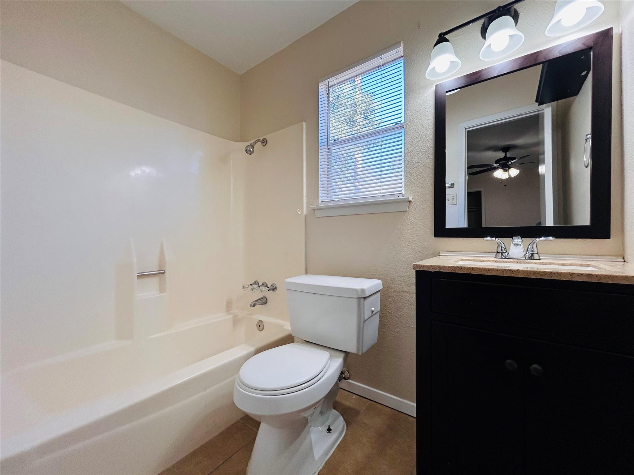 5226 Pine Pl Property Photo 2