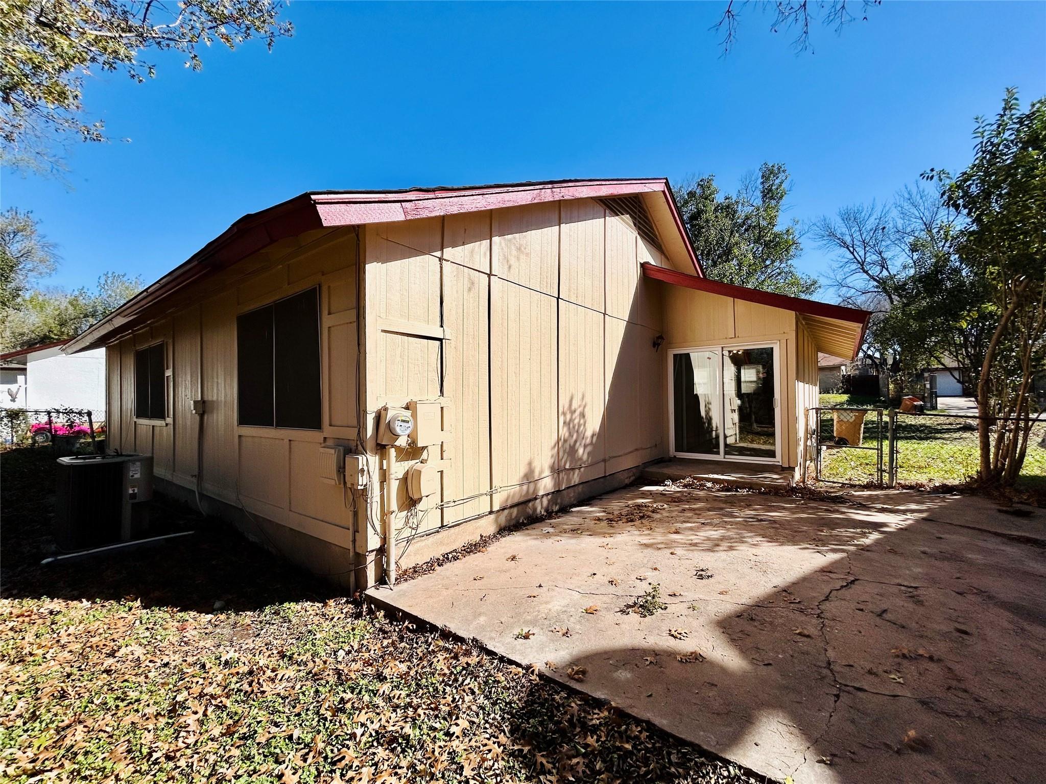 5226 Pine Pl Property Photo 4