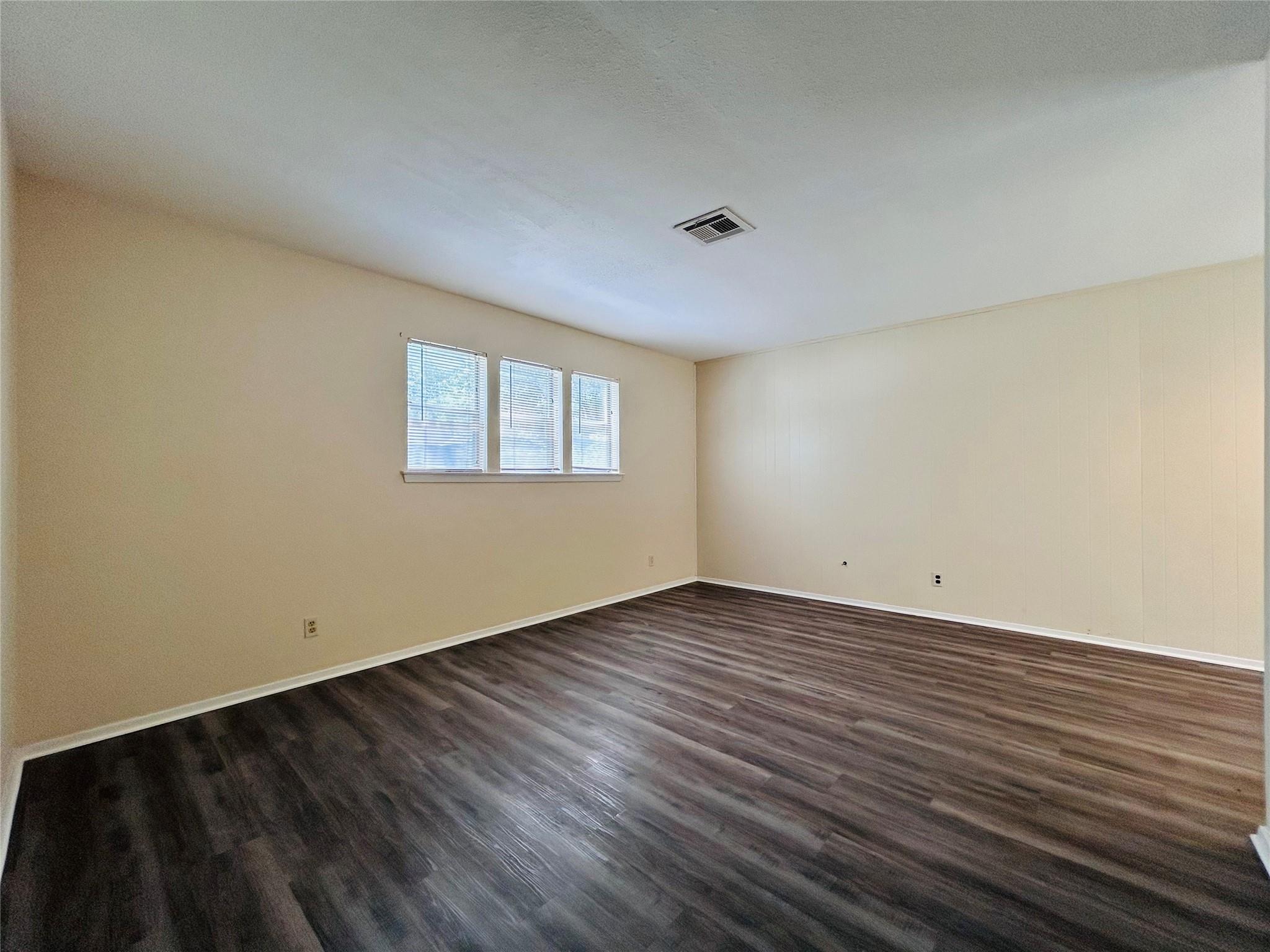 5226 Pine Pl Property Photo 7