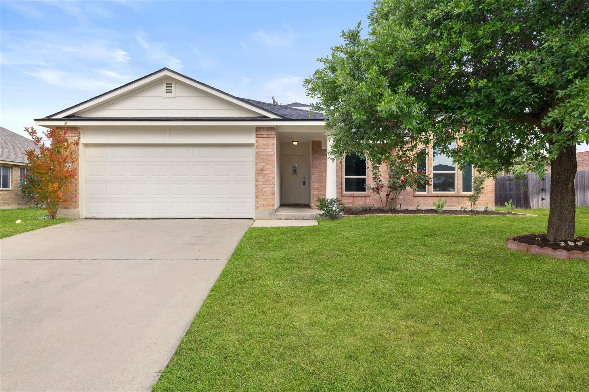 708 Devin Dr Property Photo
