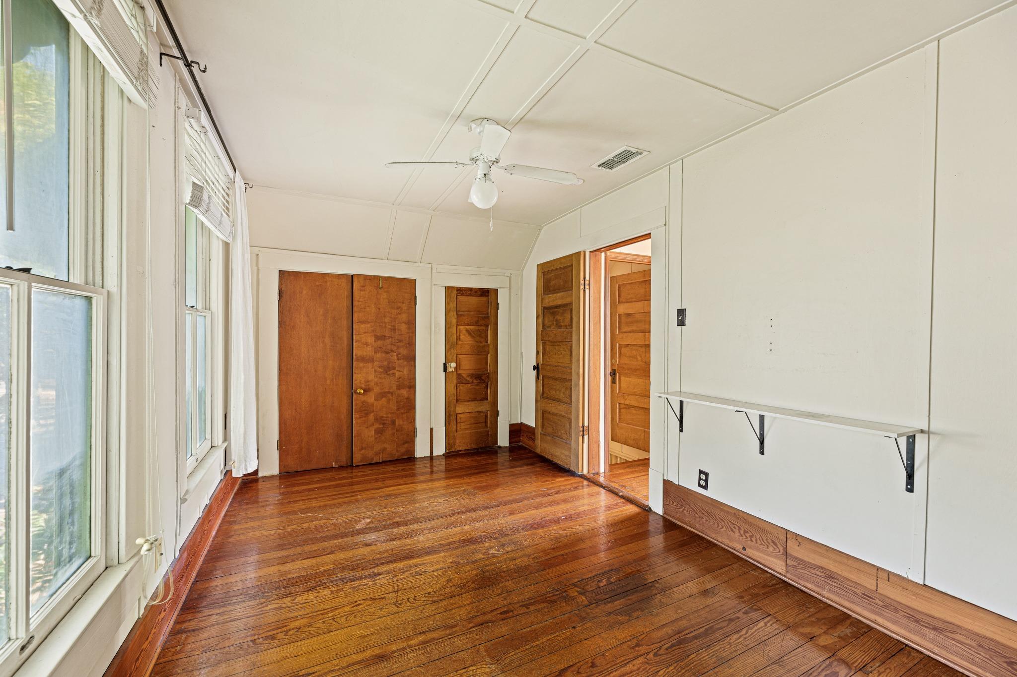 3205 Guadalupe St #b Property Photo 10
