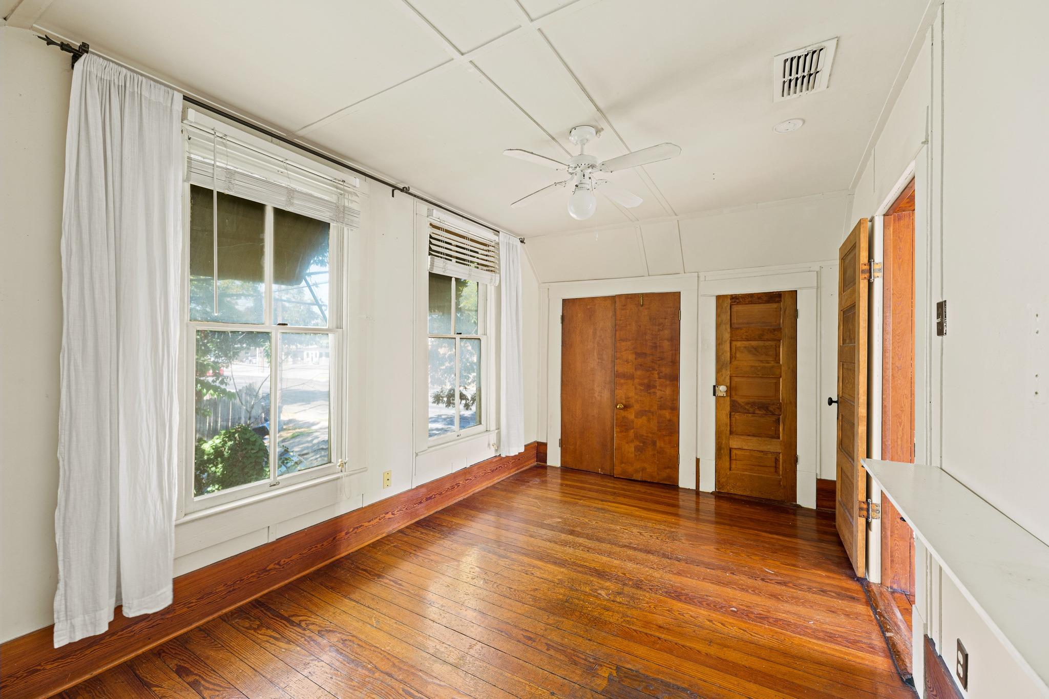 3205 Guadalupe St #b Property Photo 11