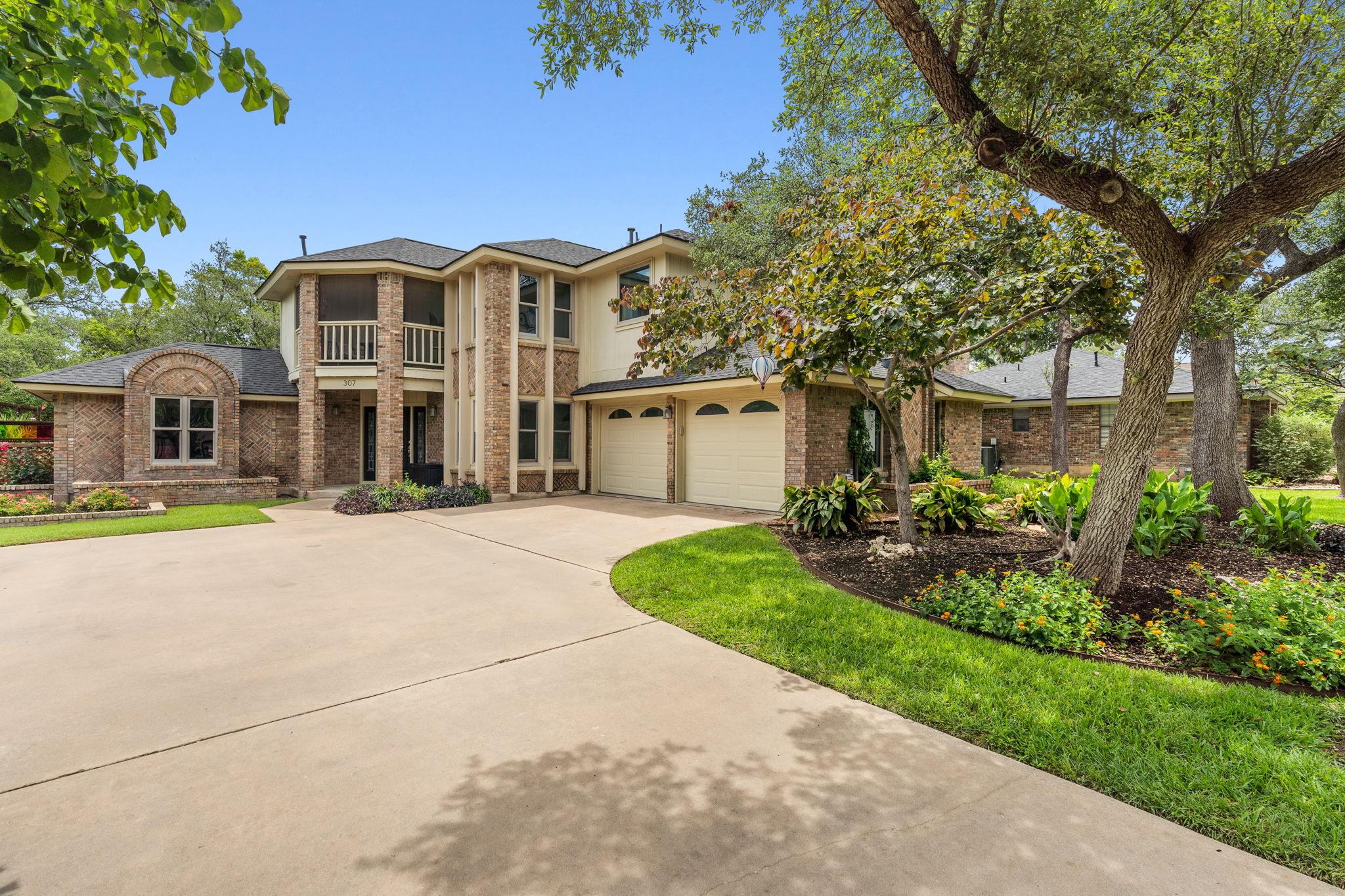 307 S Ridge Cir Property Photo 1