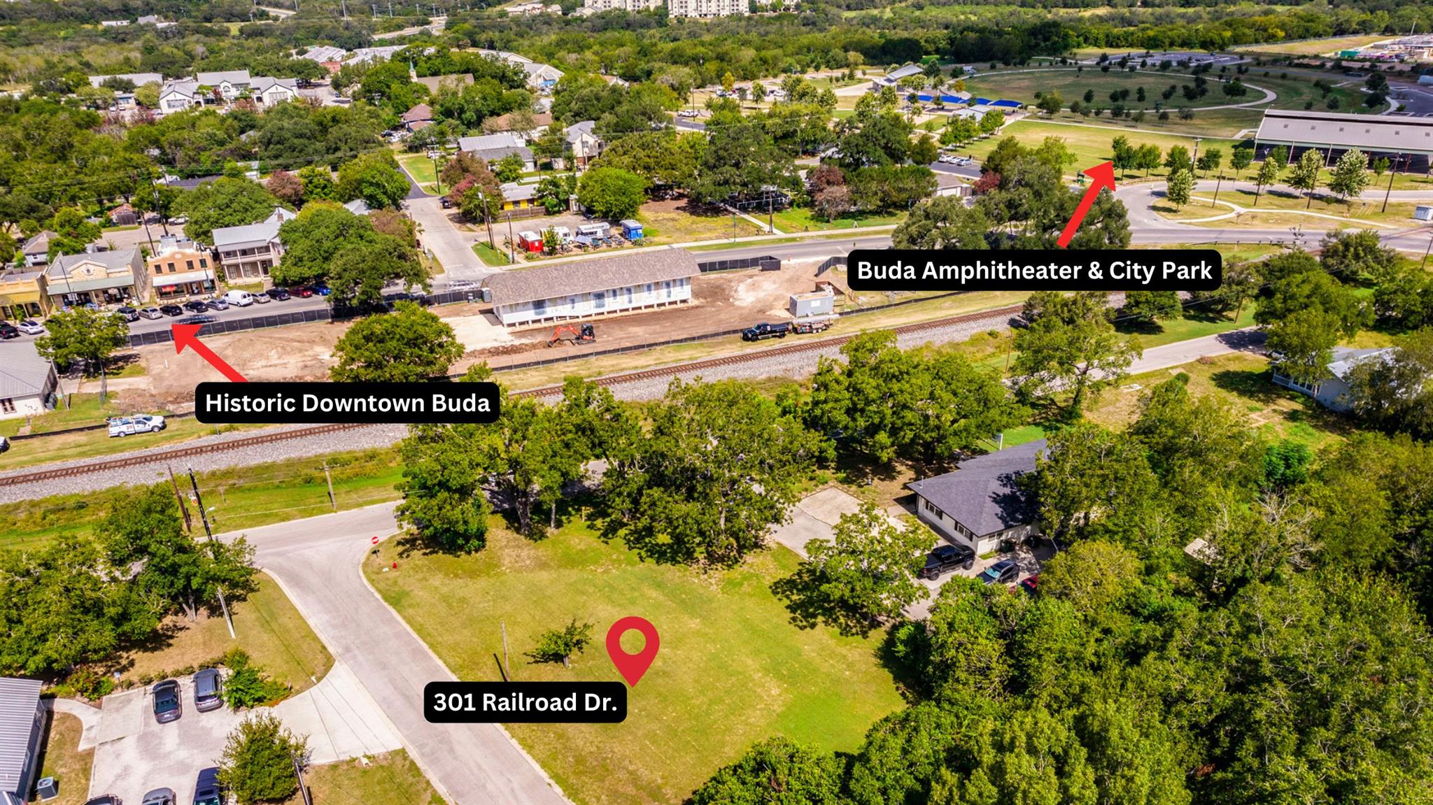 301 Railroad St Property Photo 1