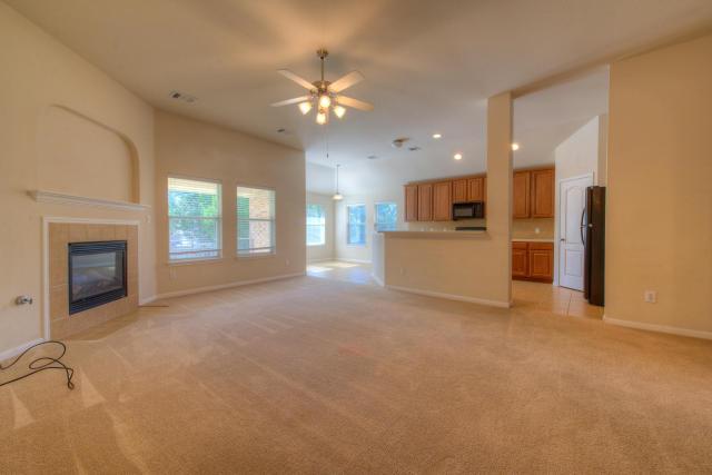 225 Lexington Dr Property Photo 12