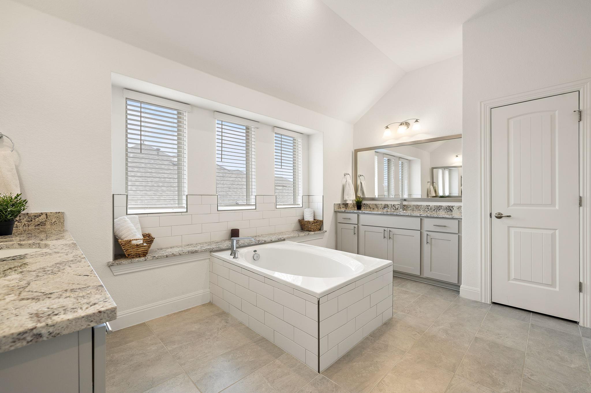2901 Oak Chase Cv Property Photo 16