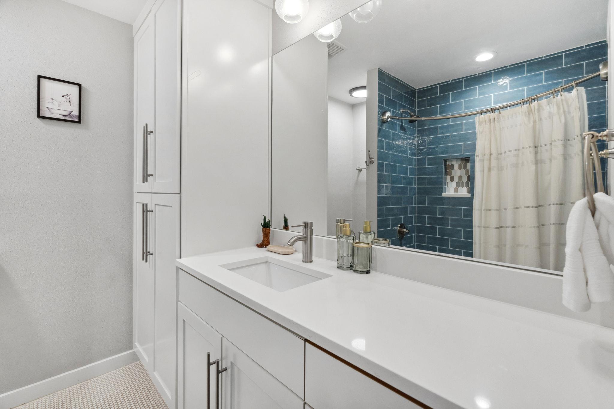 1803 Cedar Ridge Dr Property Photo 30