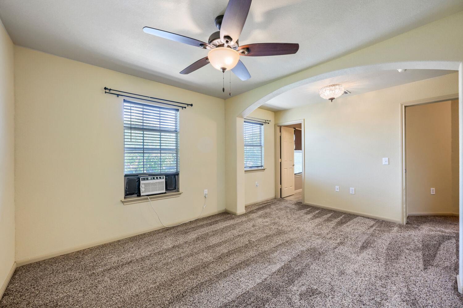 7425 Thannas Way Property Photo 12