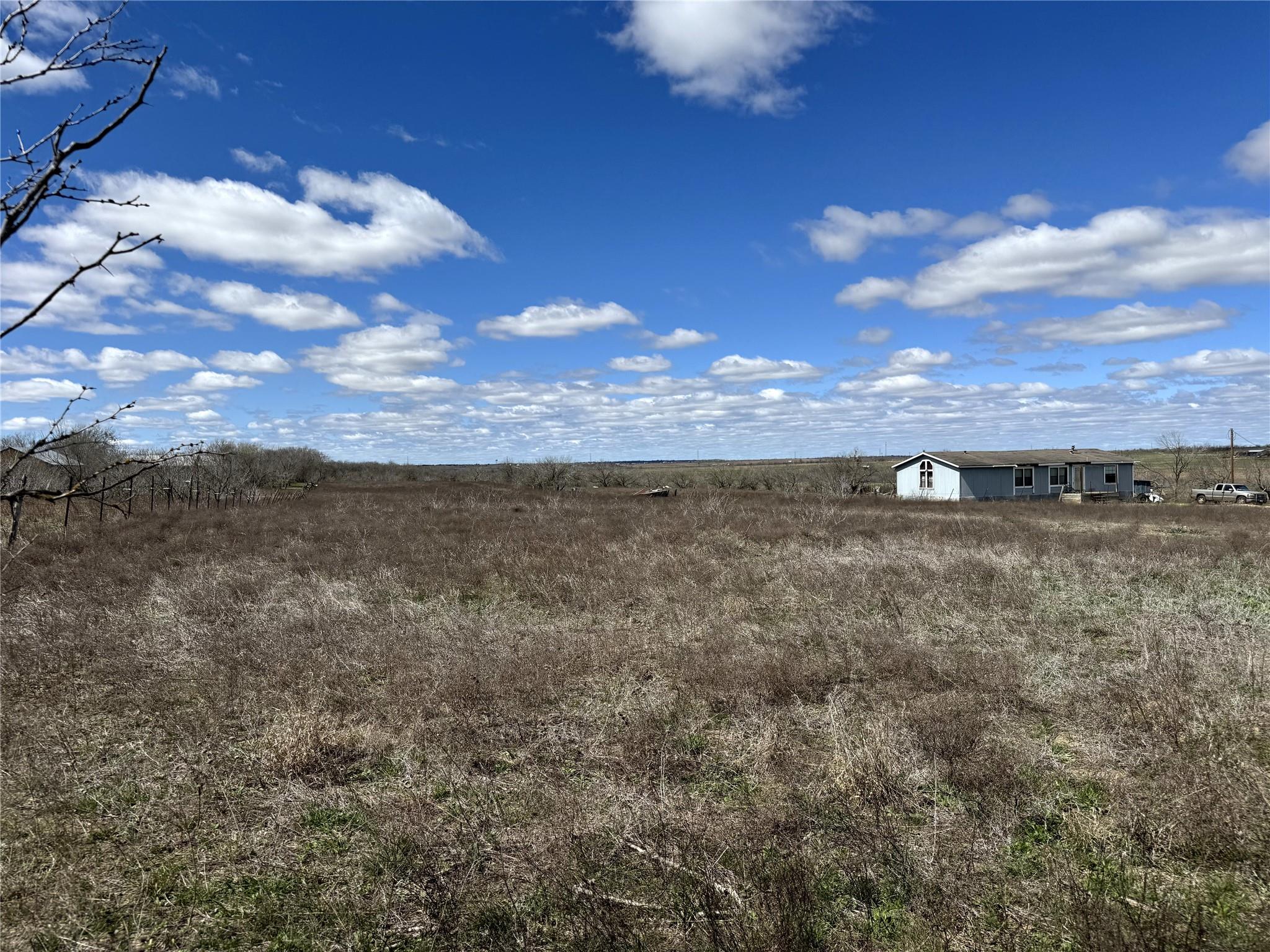 2675 Schuelke Rd Property Photo 4